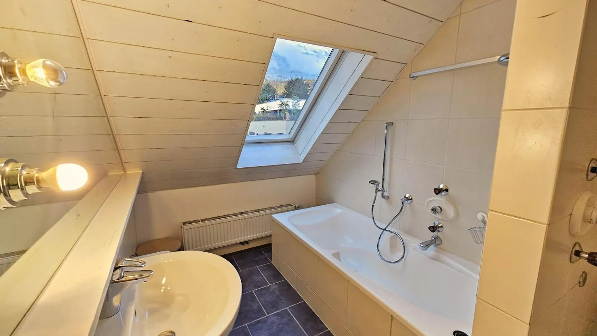 Sky View Innsbruck Apartment 0*,  Austria